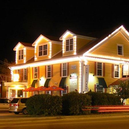 Auberge Gabriele Inn Shediac Exterior foto