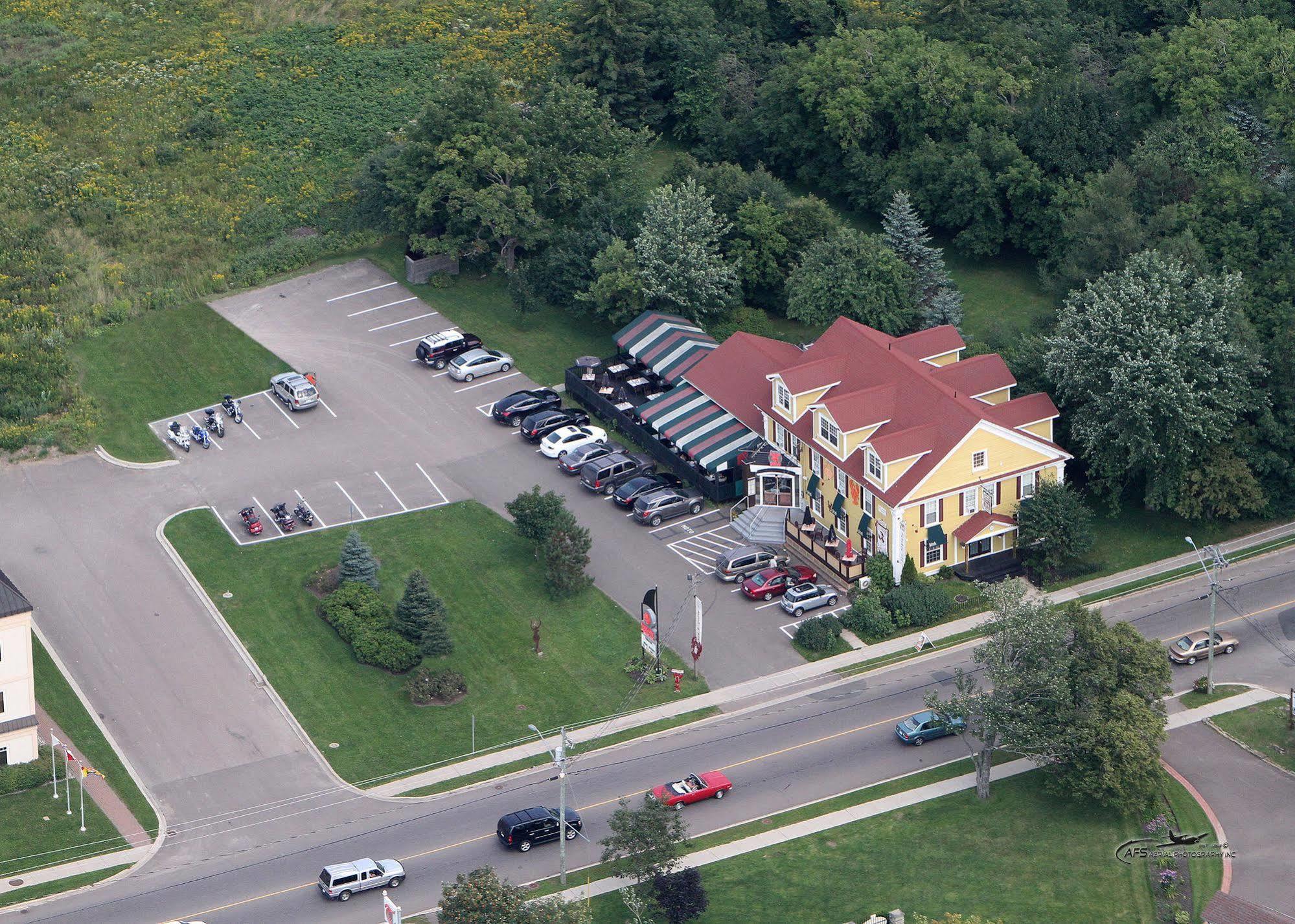 Auberge Gabriele Inn Shediac Exterior foto